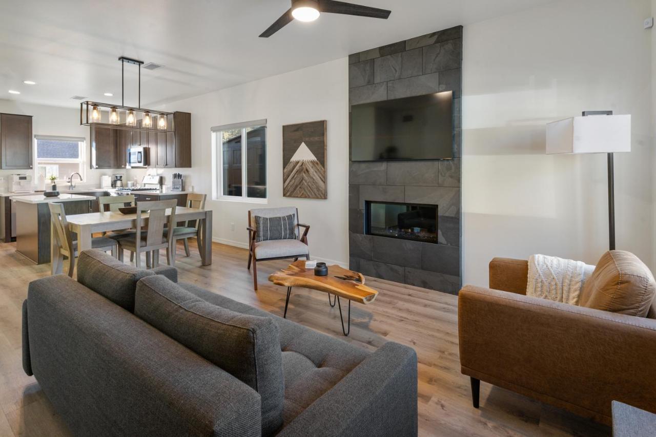 Flg Retreat - Modern Home With Mountain Views Flagstaff Esterno foto