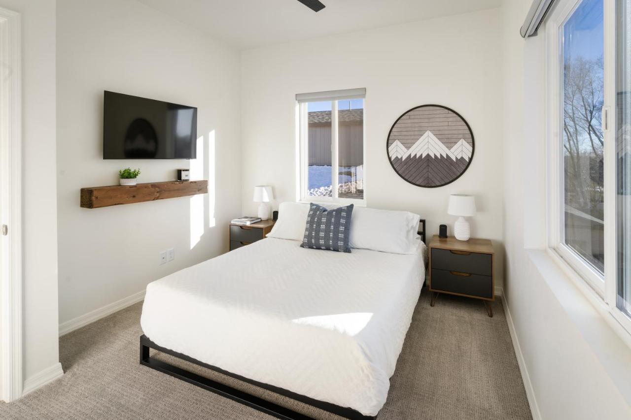 Flg Retreat - Modern Home With Mountain Views Flagstaff Esterno foto